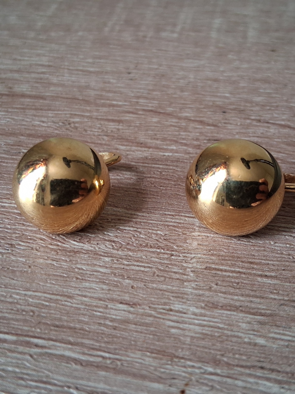 Vintahe Signed Crown Trifari Round Gold Ball Clip-On Earrings